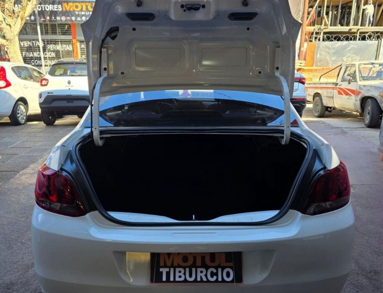 Peugeot 301 Usado Financiado en Mendoza, deRuedas