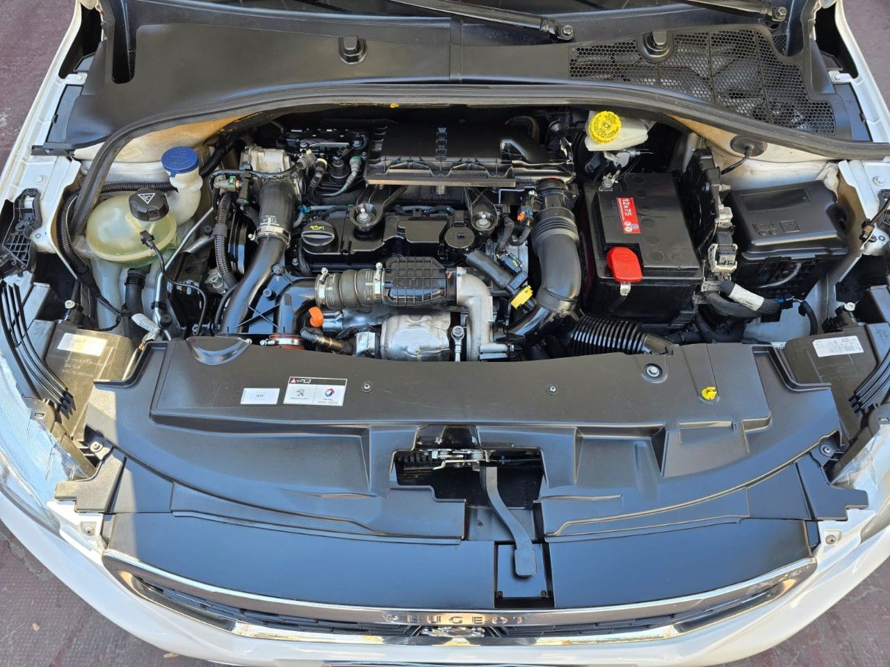 Peugeot 301 Usado Financiado en Mendoza, deRuedas