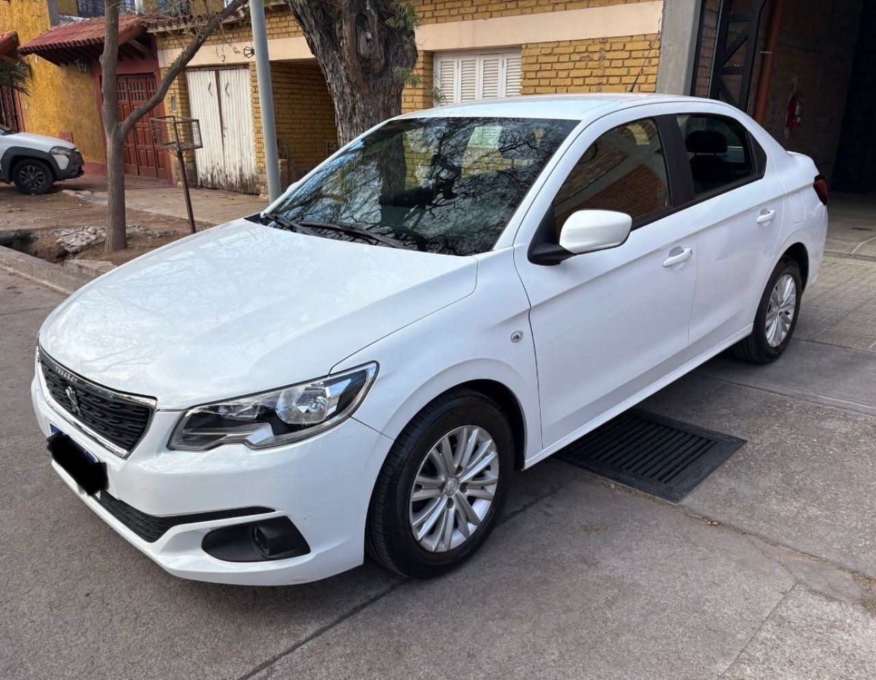 Peugeot 301 Usado Financiado en Mendoza, deRuedas