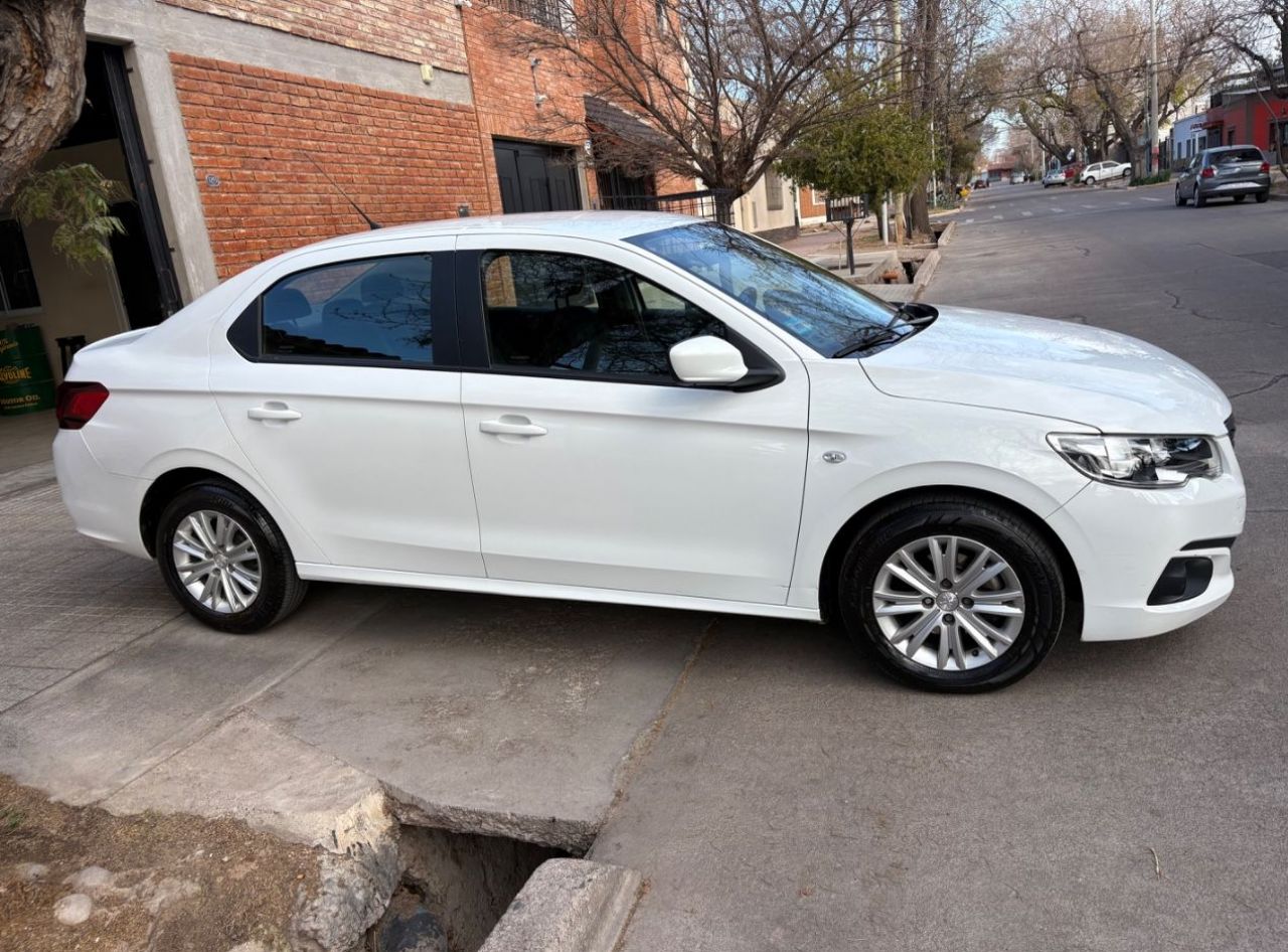 Peugeot 301 Usado Financiado en Mendoza, deRuedas