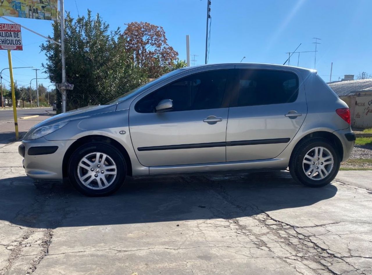 Peugeot 307 Usado Financiado en Mendoza, deRuedas