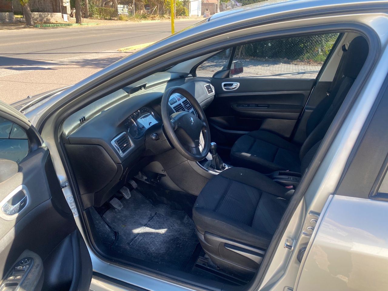 Peugeot 307 Usado Financiado en Mendoza, deRuedas