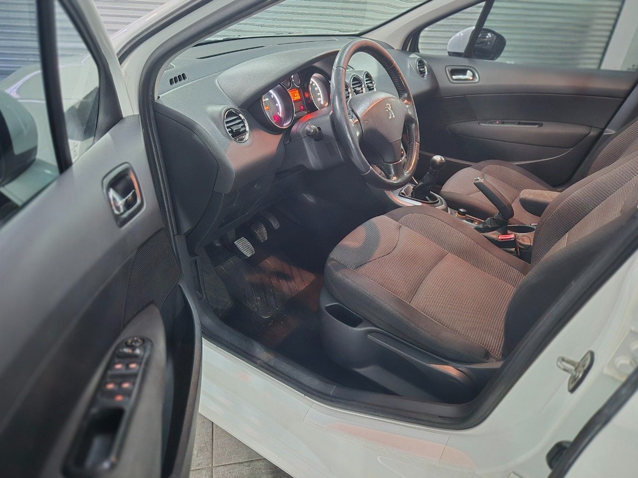 Peugeot 308 Usado Financiado en Mendoza, deRuedas