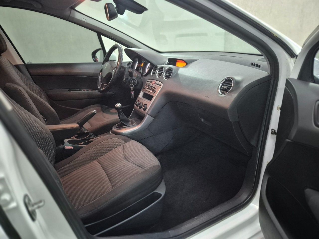 Peugeot 308 Usado Financiado en Mendoza, deRuedas