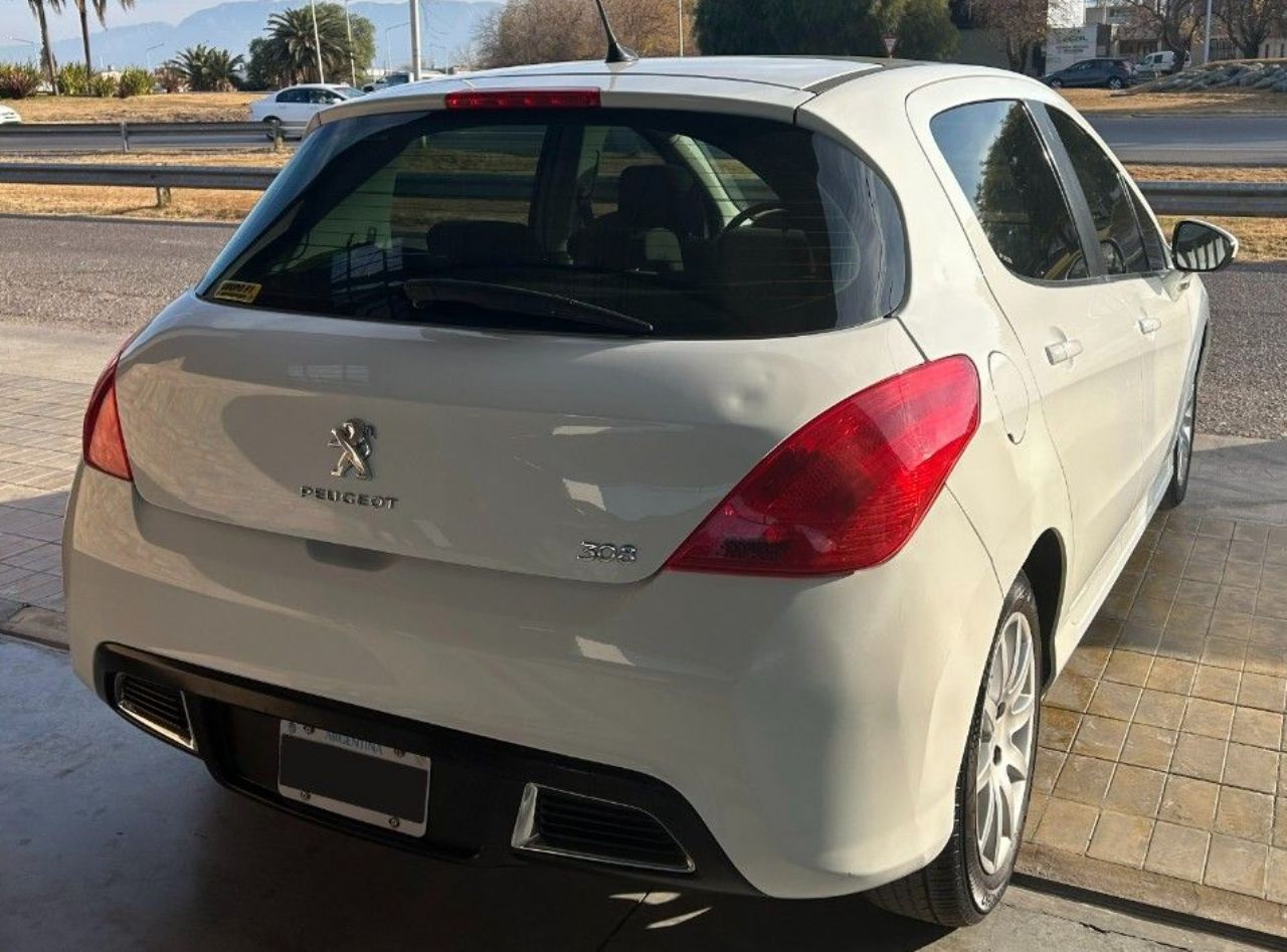 Peugeot 308 Usado Financiado en San Juan, deRuedas