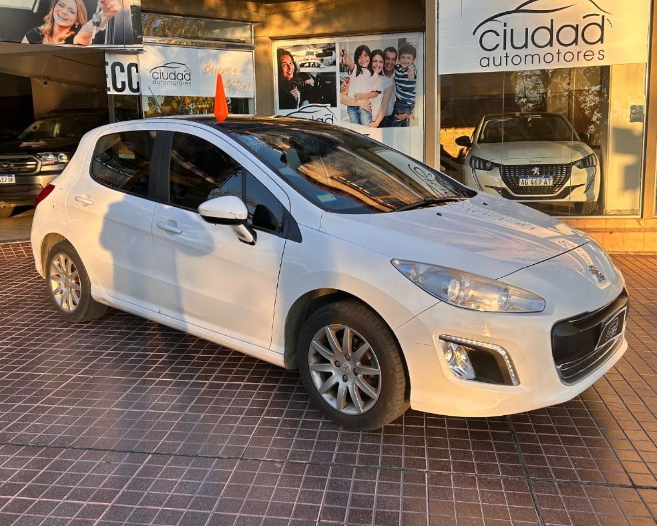 Peugeot 308 Usado Financiado en Mendoza, deRuedas