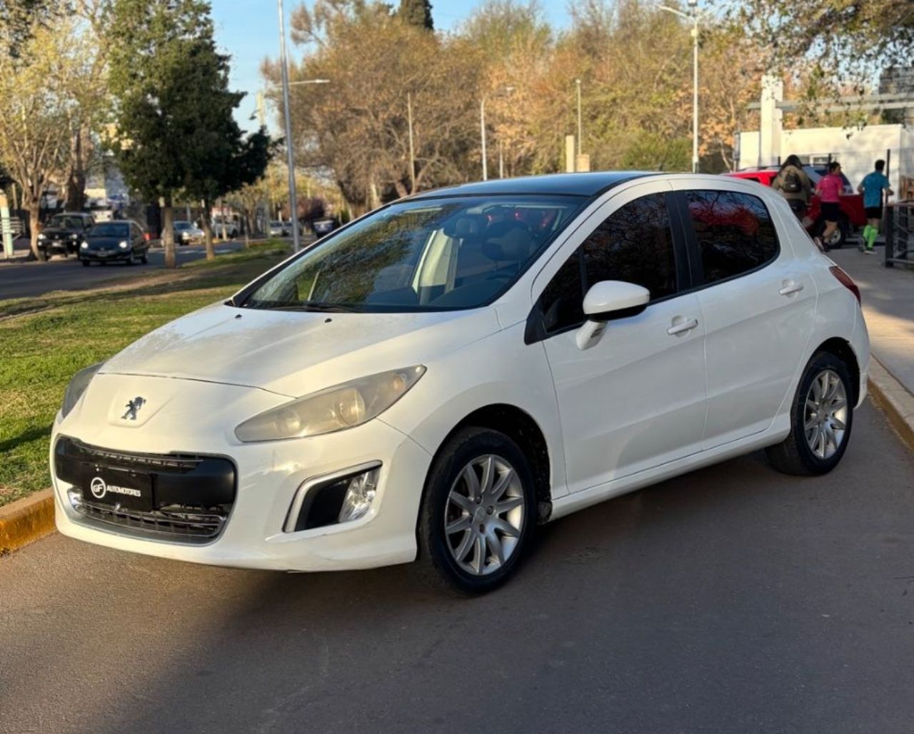 Peugeot 308 Usado Financiado en Mendoza, deRuedas