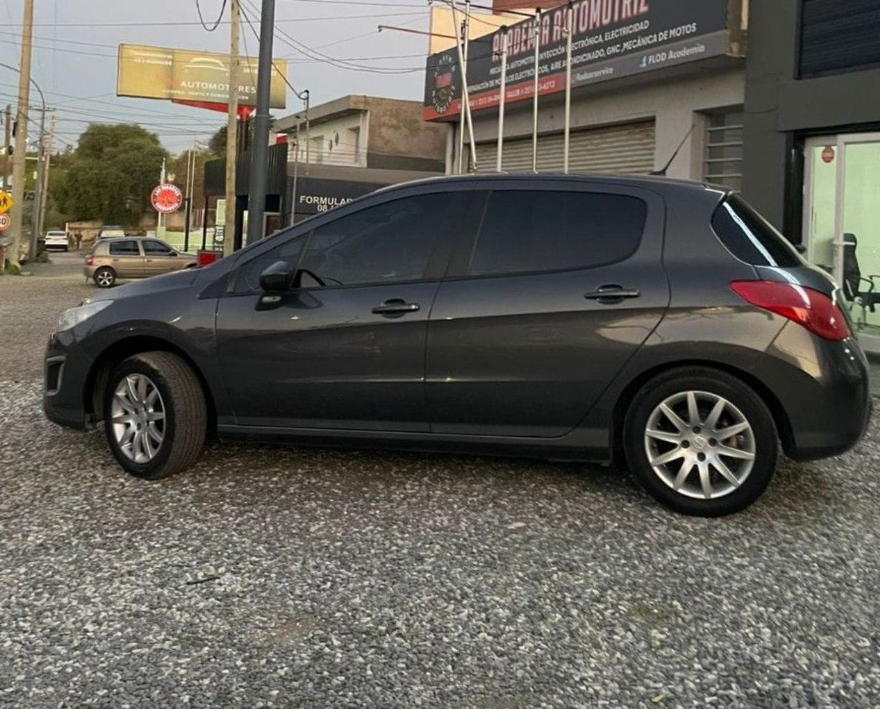 Peugeot 308 Usado Financiado en Córdoba, deRuedas