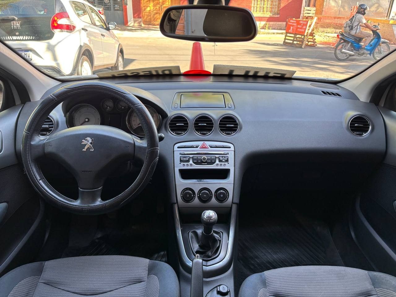 Peugeot 308 Usado Financiado en Mendoza, deRuedas