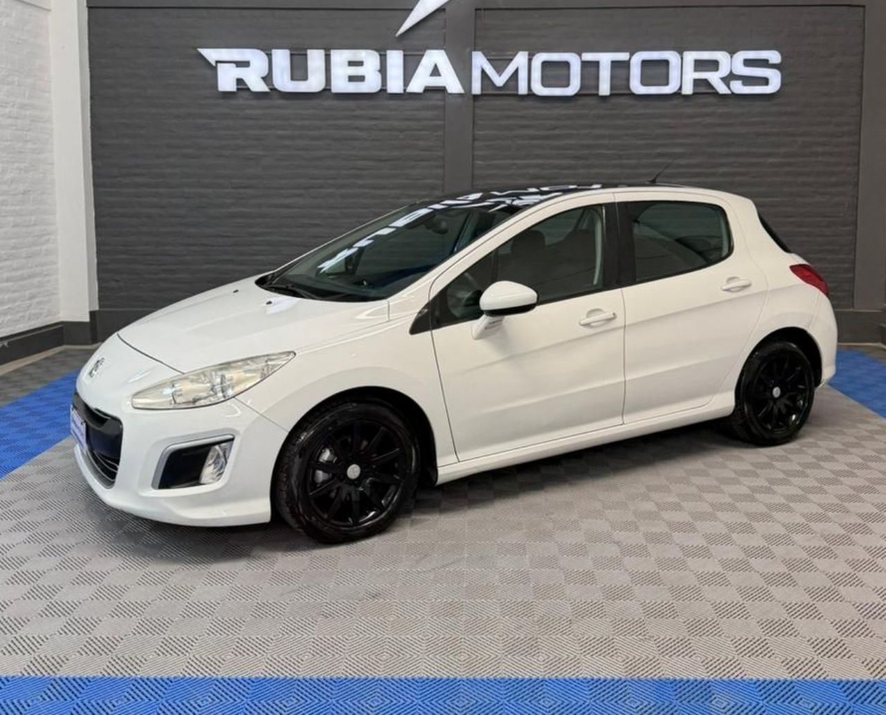 Peugeot 308 Usado Financiado en San Juan, deRuedas