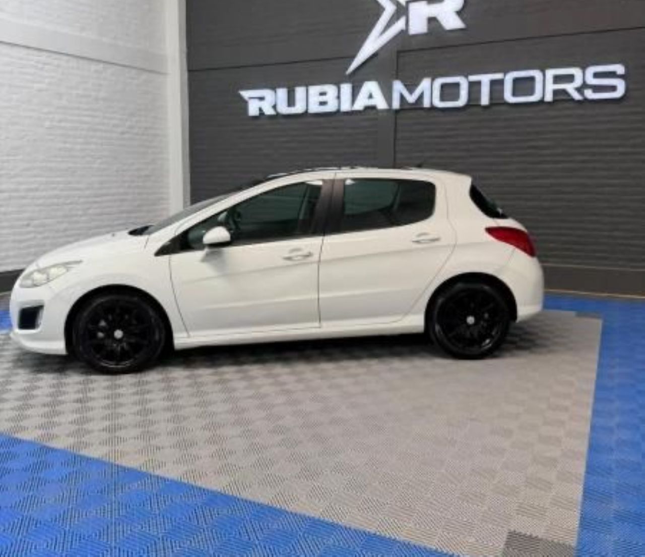 Peugeot 308 Usado Financiado en San Juan, deRuedas