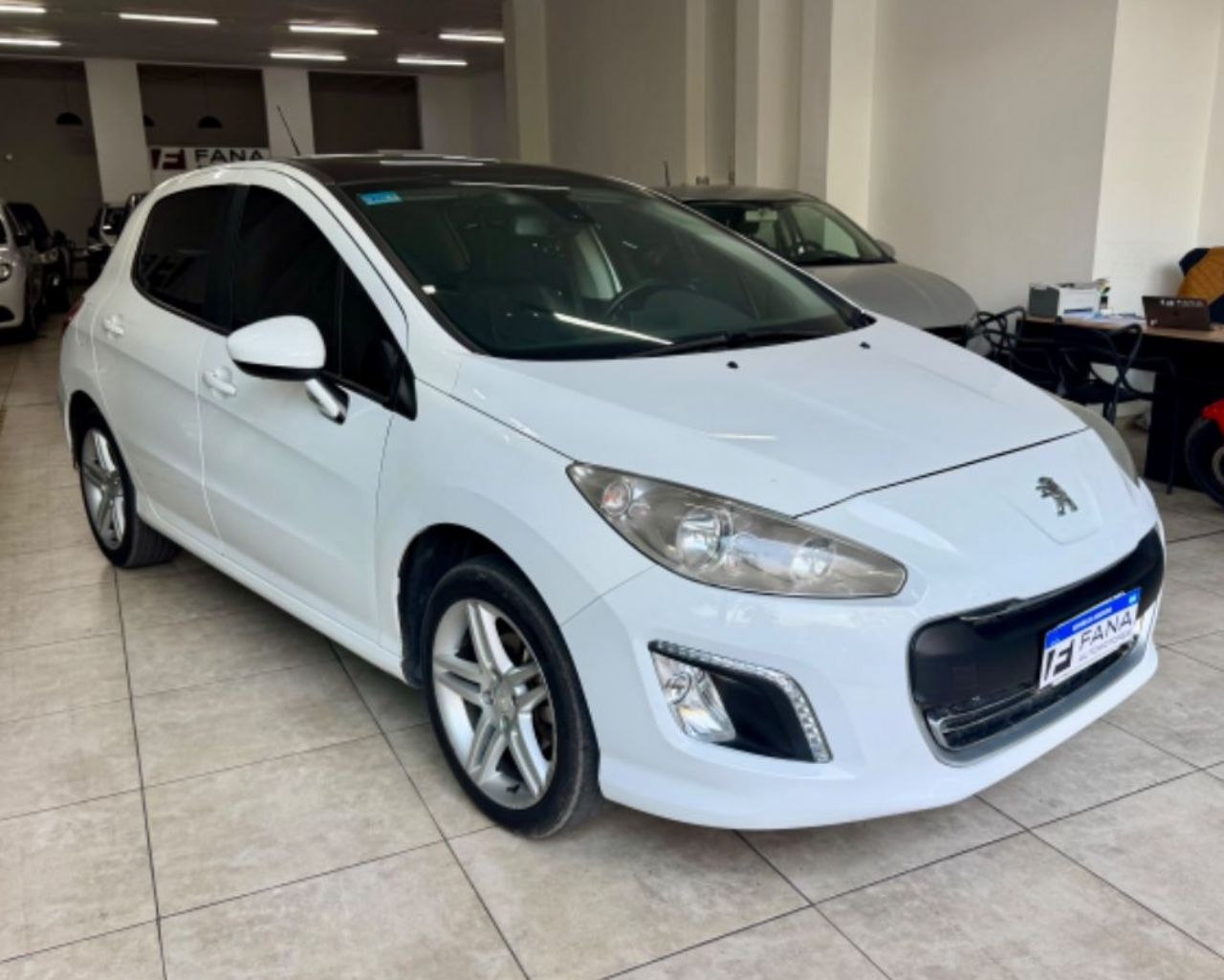 Peugeot 308 Usado Financiado en Mendoza, deRuedas