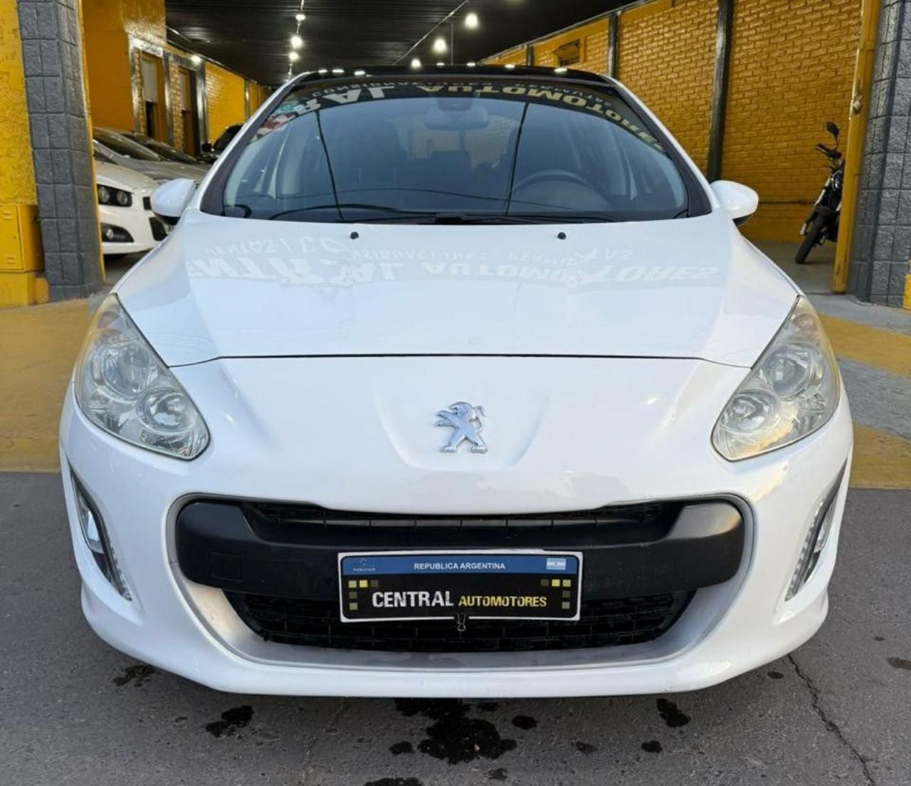Peugeot 308 Usado Financiado en San Juan, deRuedas
