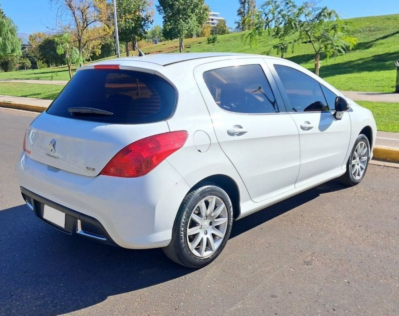 Peugeot 308 Usado Financiado en Mendoza, deRuedas