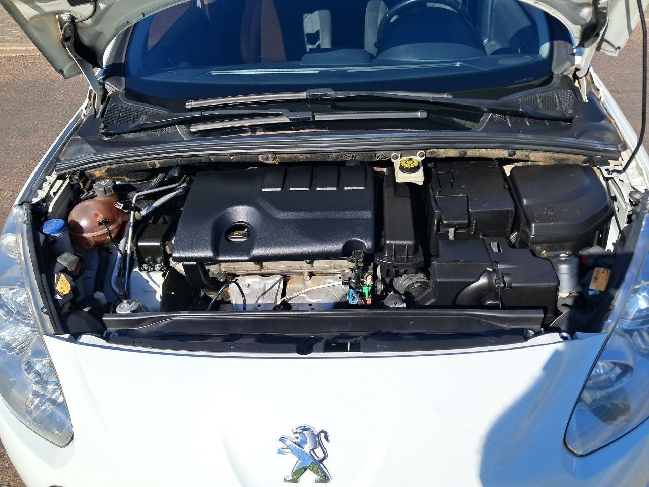 Peugeot 308 Usado Financiado en Mendoza, deRuedas