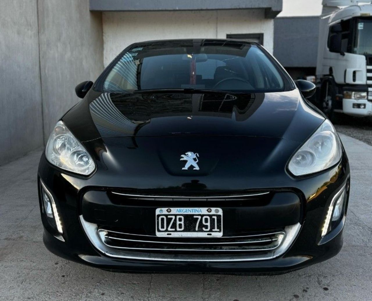 Peugeot 308 Usado Financiado en Mendoza, deRuedas