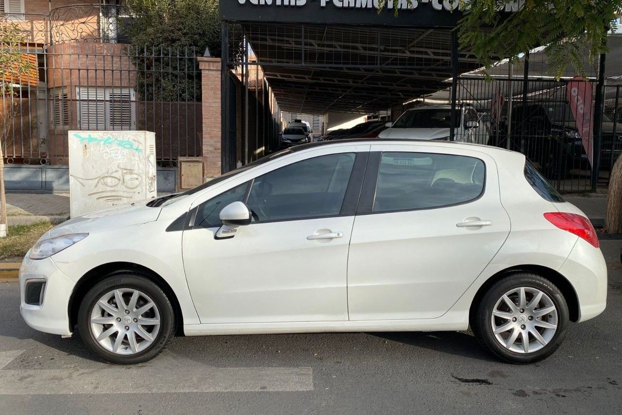 Peugeot 308 Usado Financiado en San Juan, deRuedas