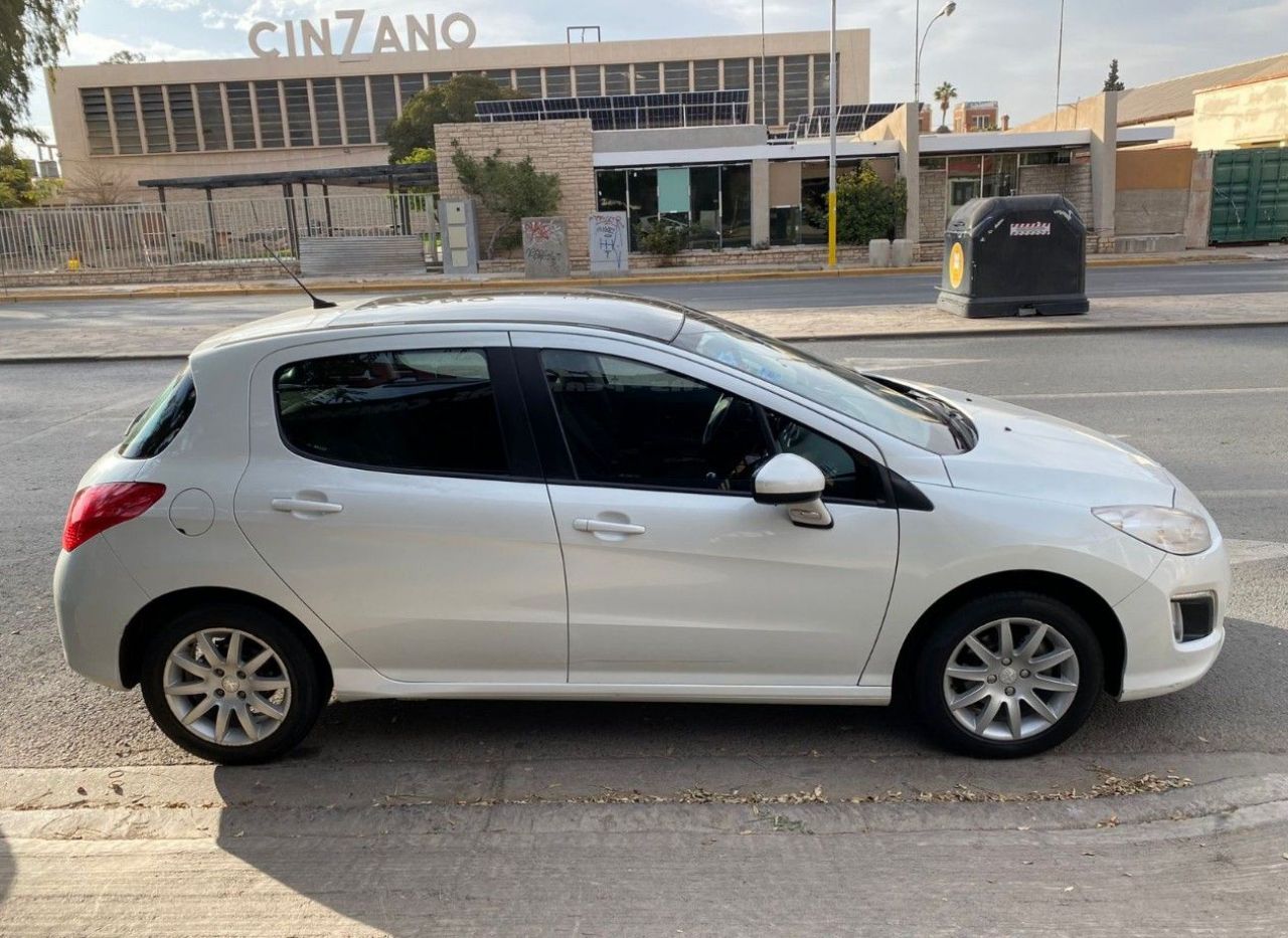 Peugeot 308 Usado Financiado en San Juan, deRuedas