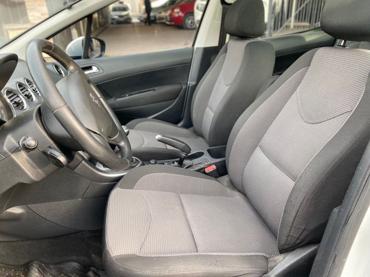 Peugeot 308 Usado Financiado en San Juan, deRuedas