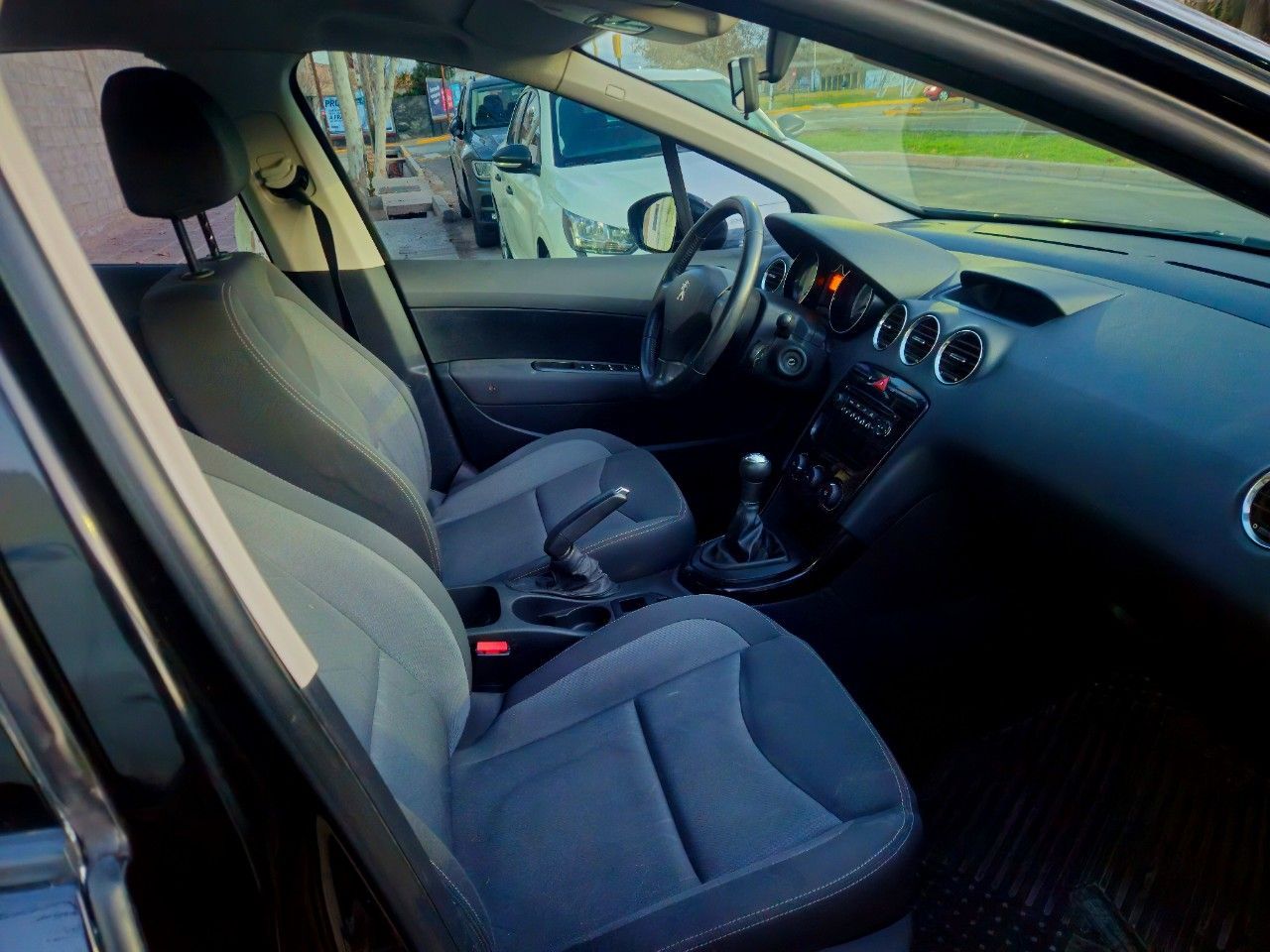 Peugeot 308 Usado Financiado en Mendoza, deRuedas