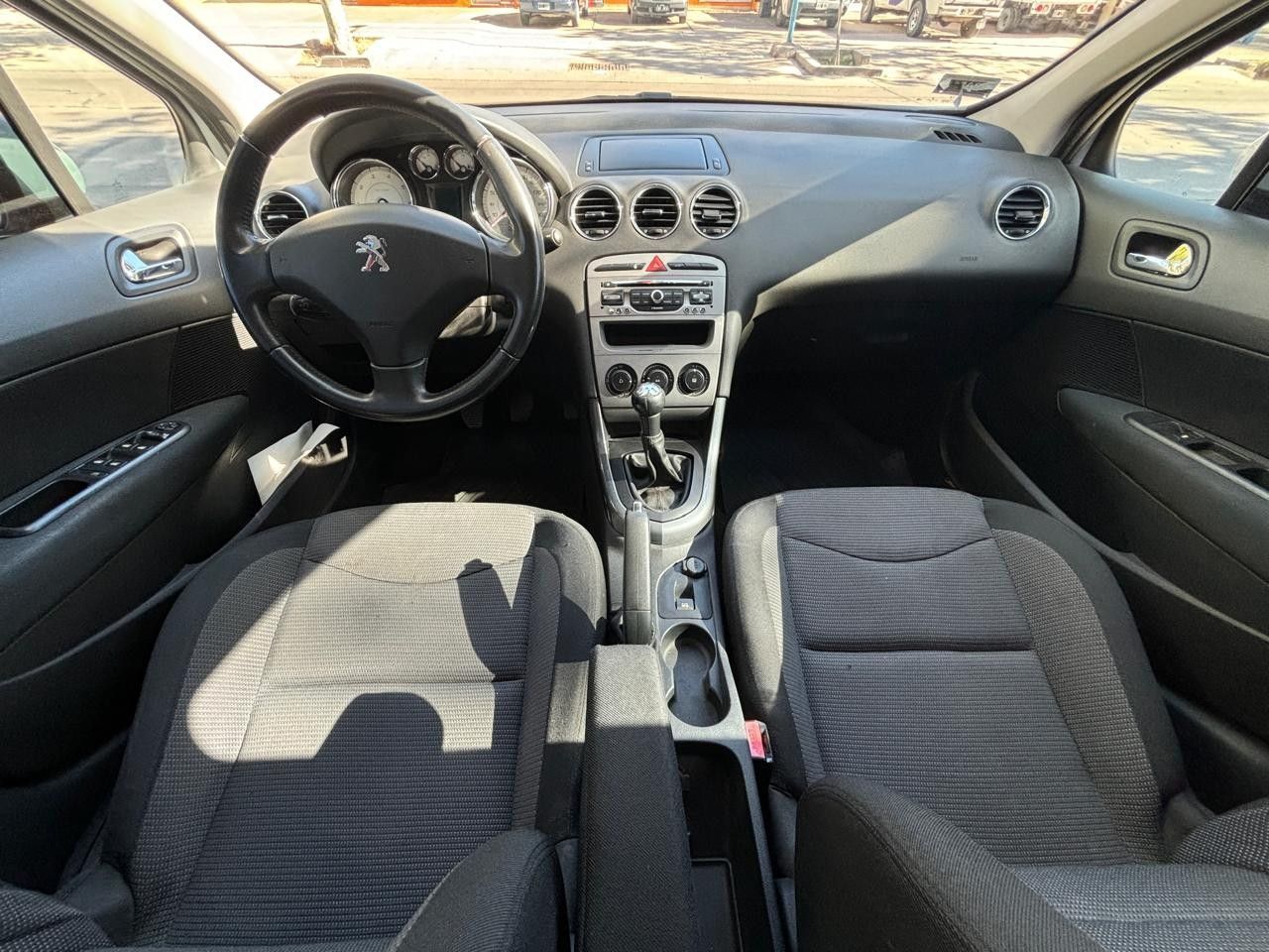 Peugeot 308 Usado Financiado en Mendoza, deRuedas
