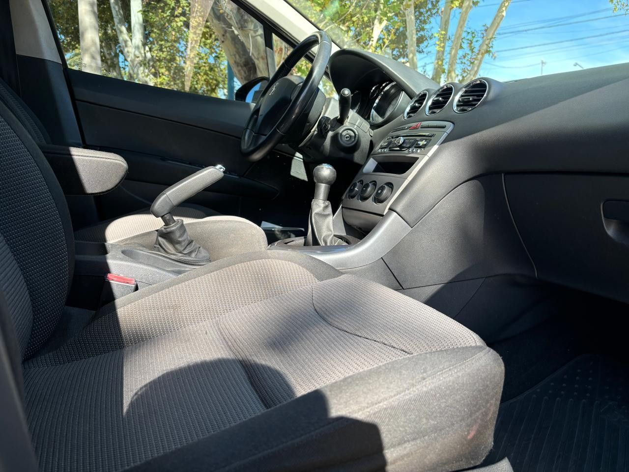 Peugeot 308 Usado Financiado en Mendoza, deRuedas