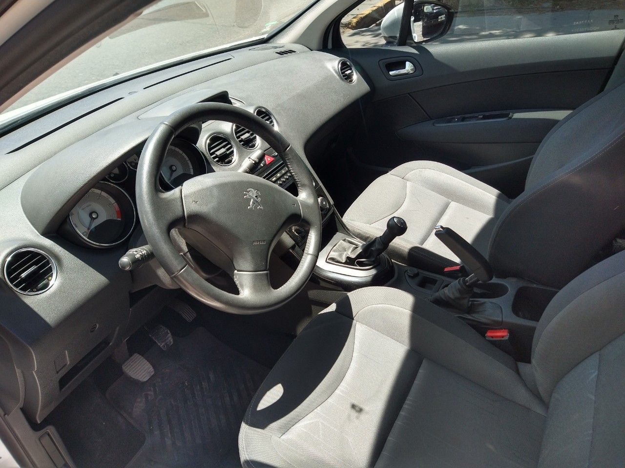 Peugeot 308 Usado Financiado en Mendoza, deRuedas