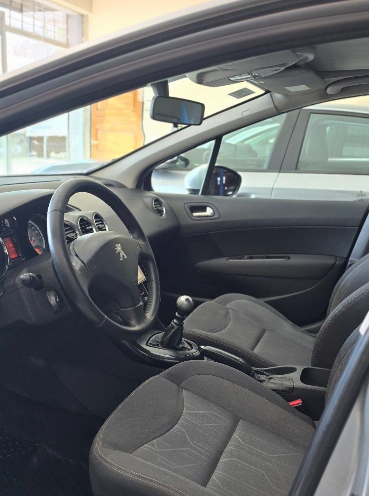 Peugeot 308 Usado Financiado en Mendoza, deRuedas