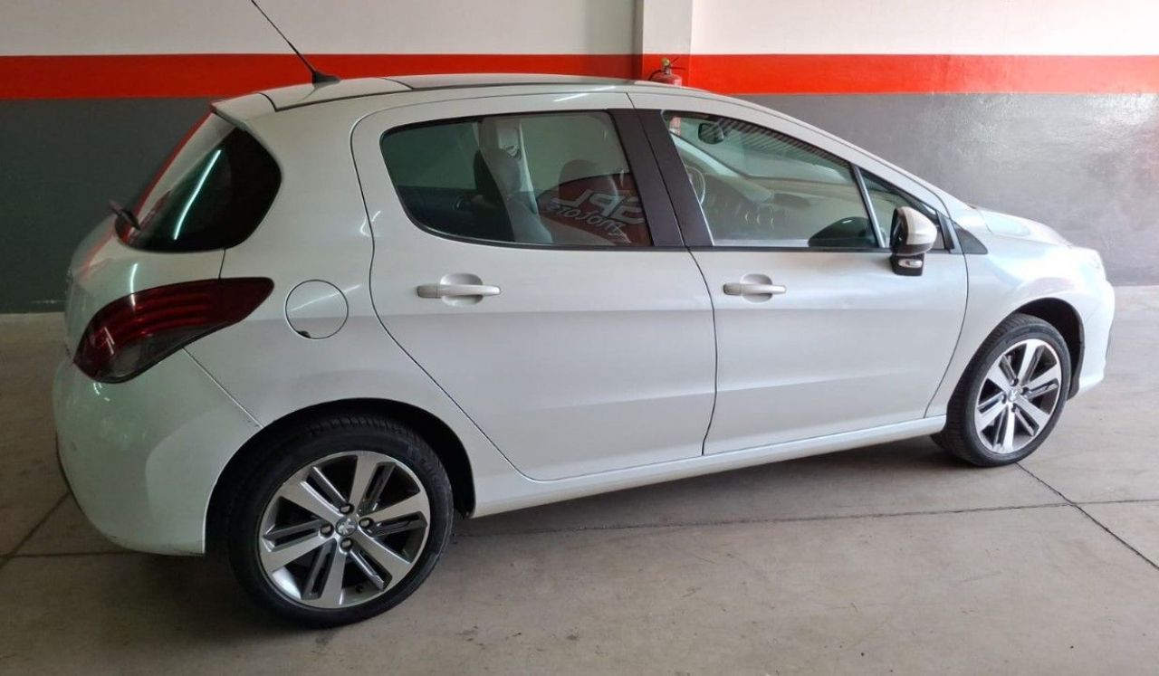 Peugeot 308 Usado Financiado en Mendoza, deRuedas