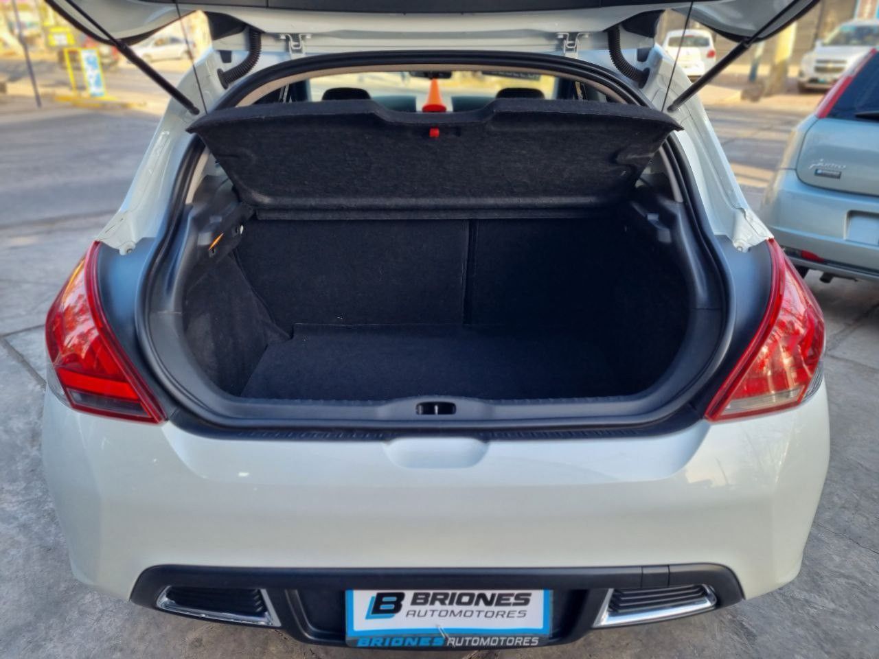 Peugeot 308 Usado en Mendoza, deRuedas