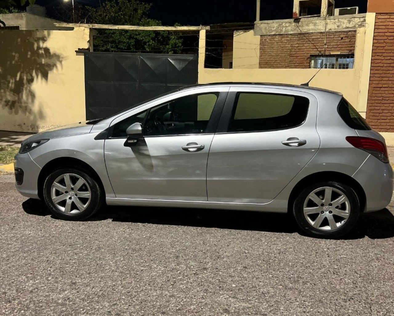 Peugeot 308 Usado en San Juan, deRuedas