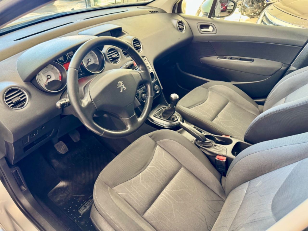 Peugeot 308 Usado Financiado en Mendoza, deRuedas