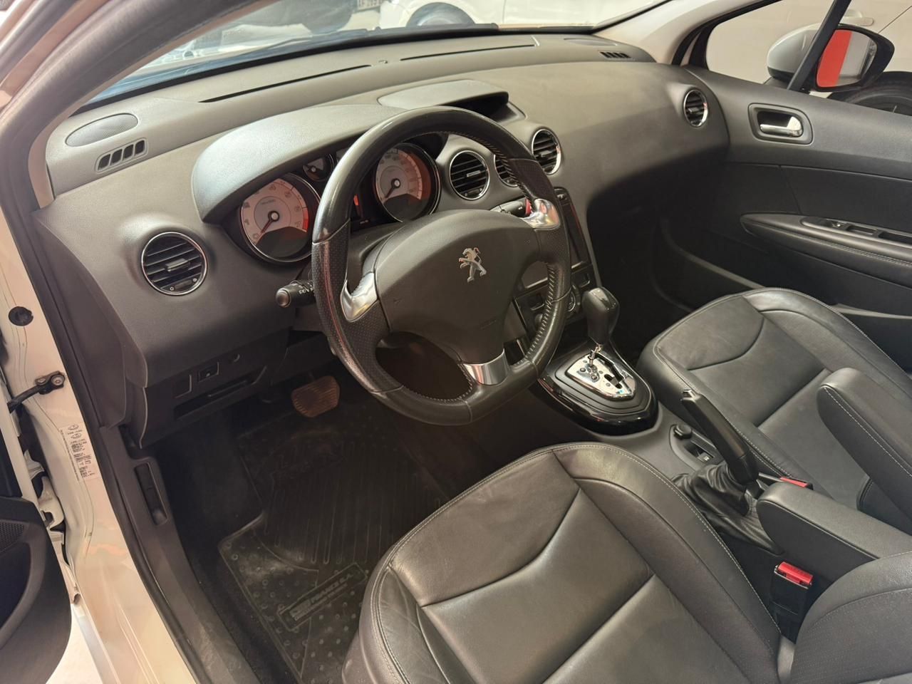 Peugeot 308 Usado Financiado en Mendoza, deRuedas