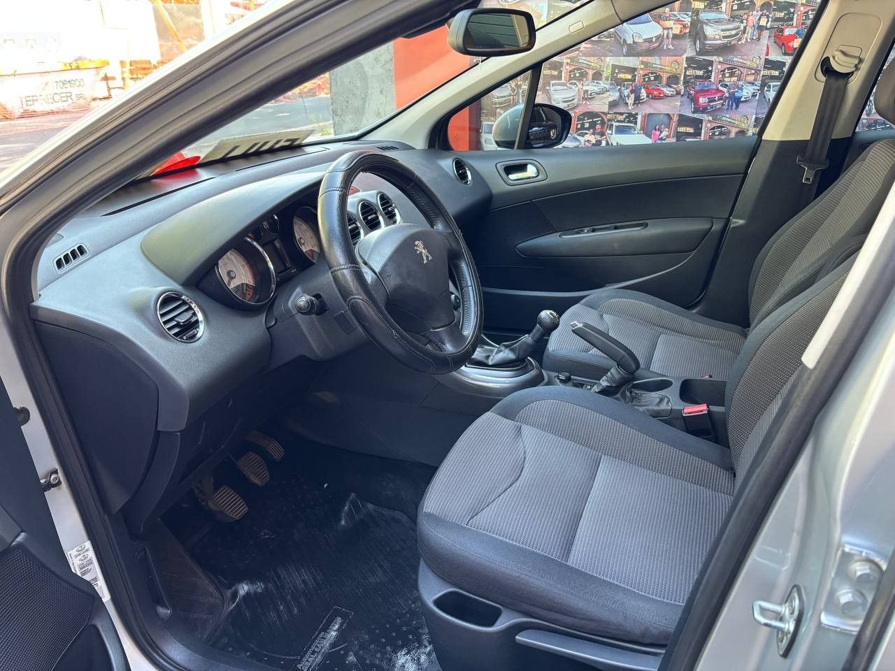 Peugeot 308 Usado Financiado en Mendoza, deRuedas