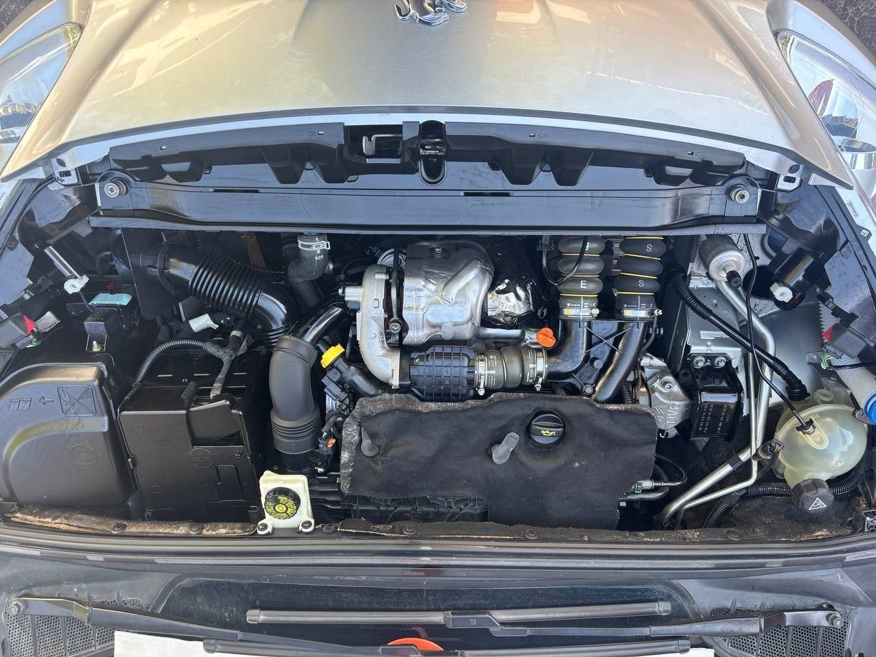 Peugeot 308 Usado Financiado en Mendoza, deRuedas