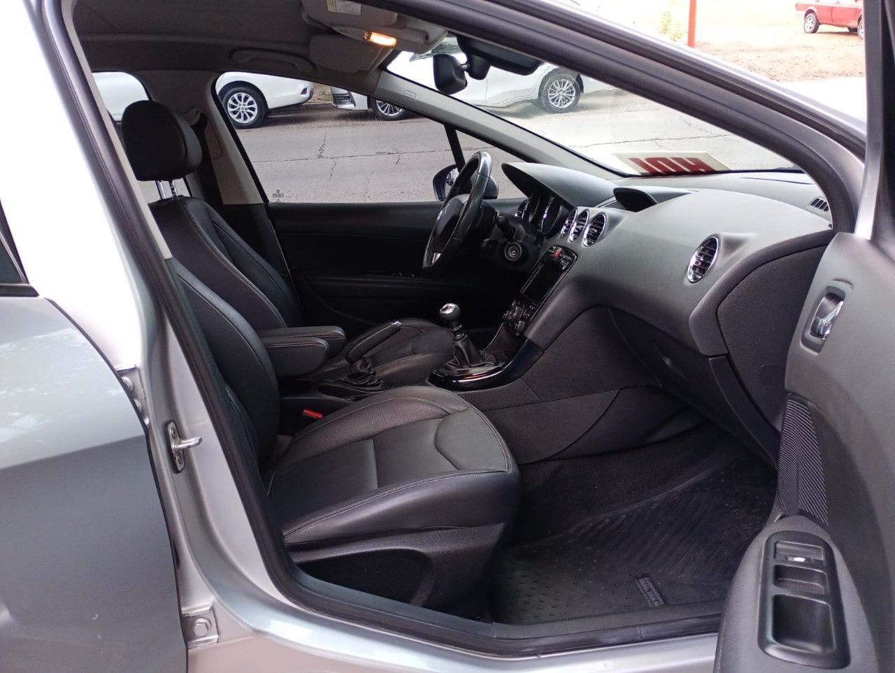 Peugeot 308 Usado Financiado en Mendoza, deRuedas