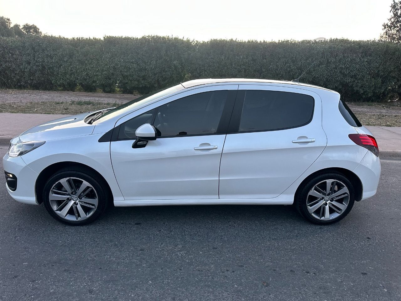 Peugeot 308 Usado Financiado en Mendoza, deRuedas