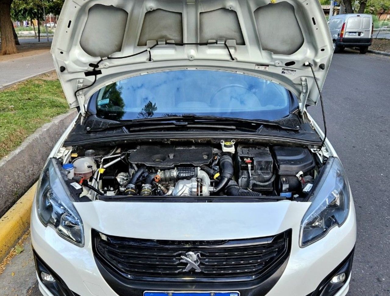 Peugeot 308 Usado Financiado en Mendoza, deRuedas