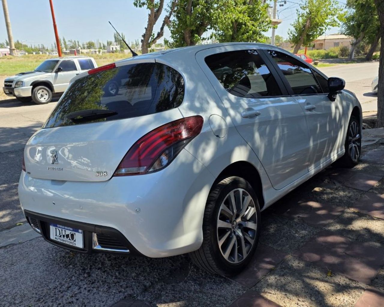 Peugeot 308 Usado Financiado en Mendoza, deRuedas