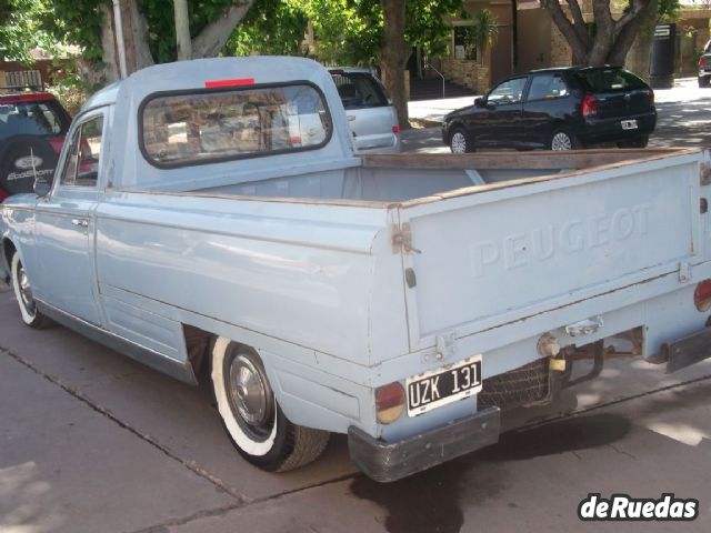 Peugeot 404 Pick-Up Usada en Mendoza, deRuedas