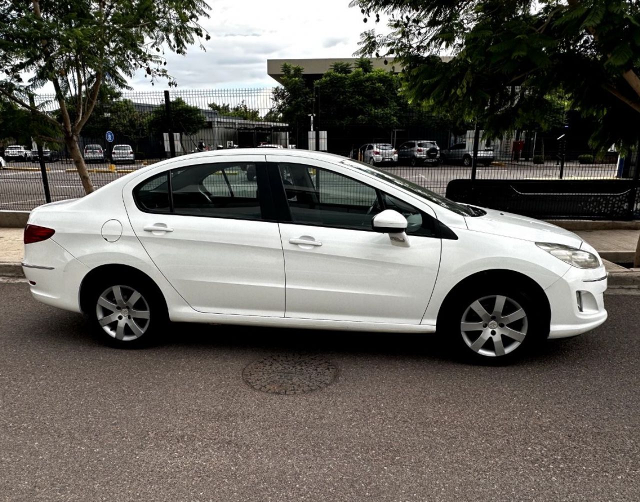 Peugeot 408 Usado en Mendoza, deRuedas