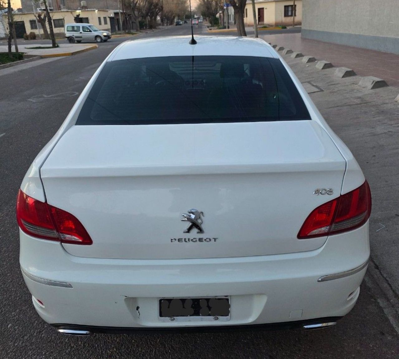 Peugeot 408 Usado en Mendoza, deRuedas