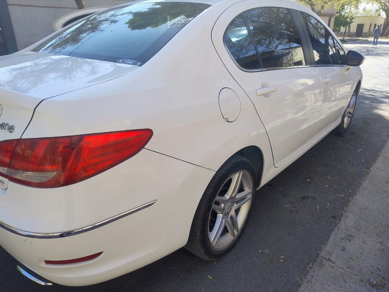 Peugeot 408 Usado Financiado en Mendoza, deRuedas