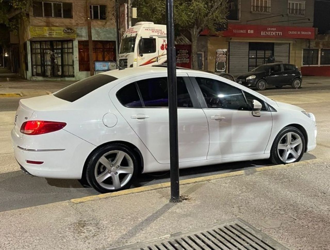 Peugeot 408 Usado en Mendoza, deRuedas