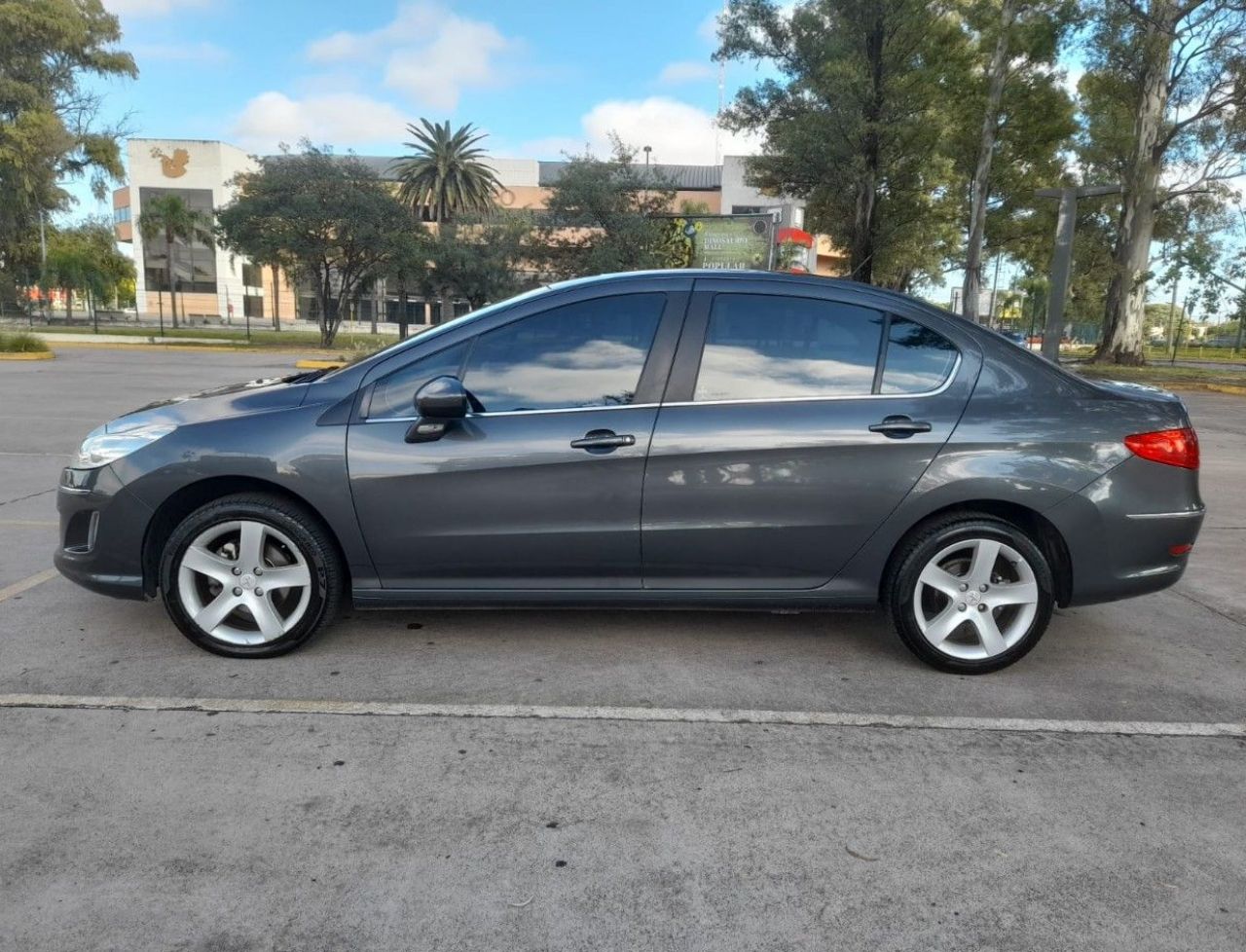Peugeot 408 Usado Financiado en Córdoba, deRuedas