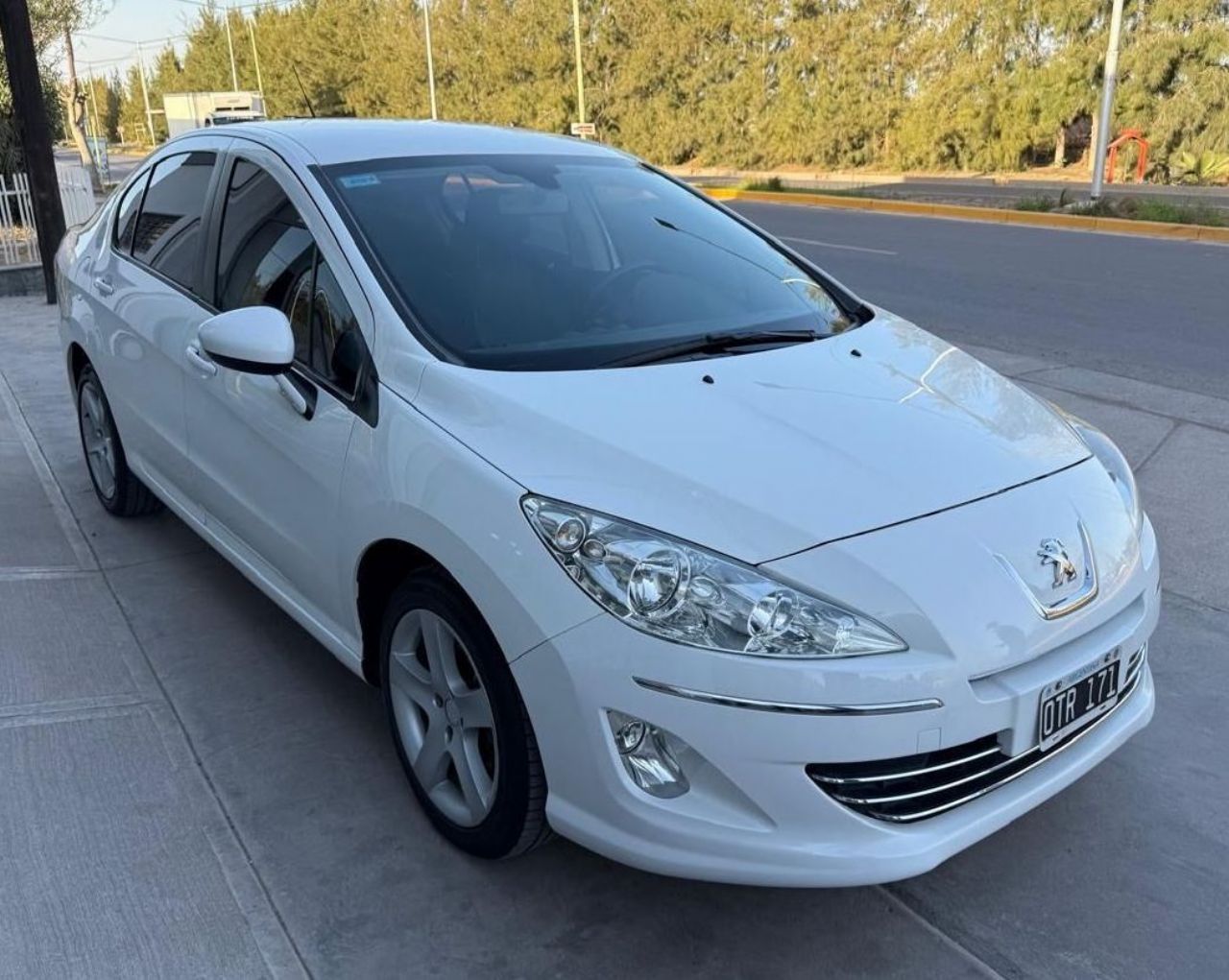 Peugeot 408 Usado en Mendoza, deRuedas