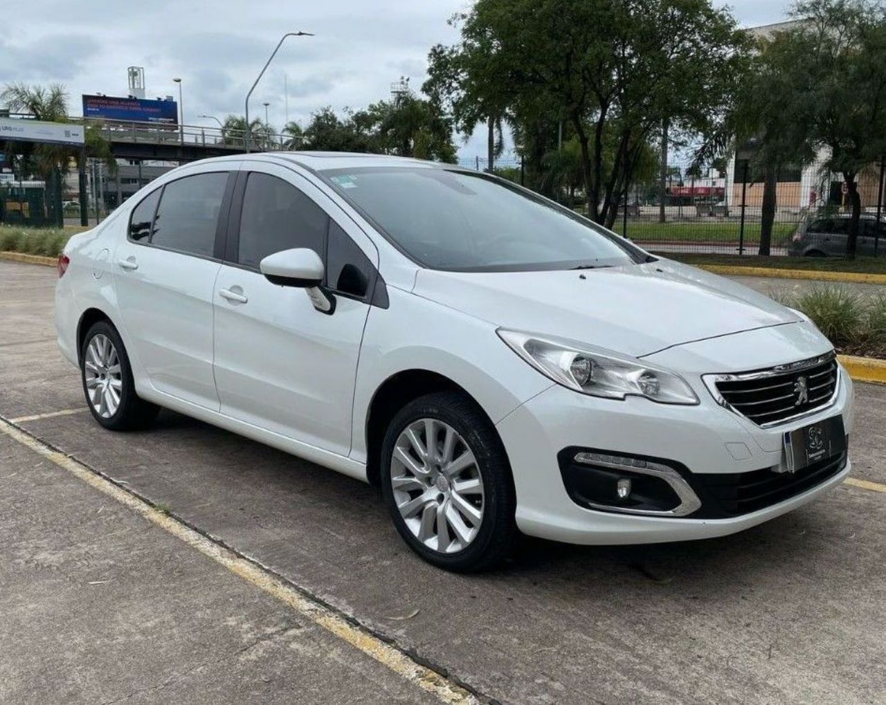 Peugeot 408 Usado Financiado en Córdoba, deRuedas