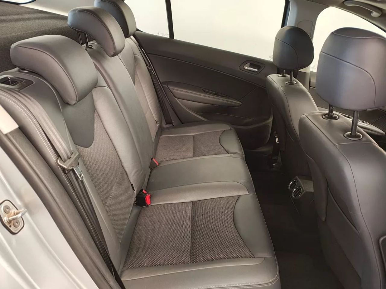 Peugeot 408 Usado en Córdoba, deRuedas