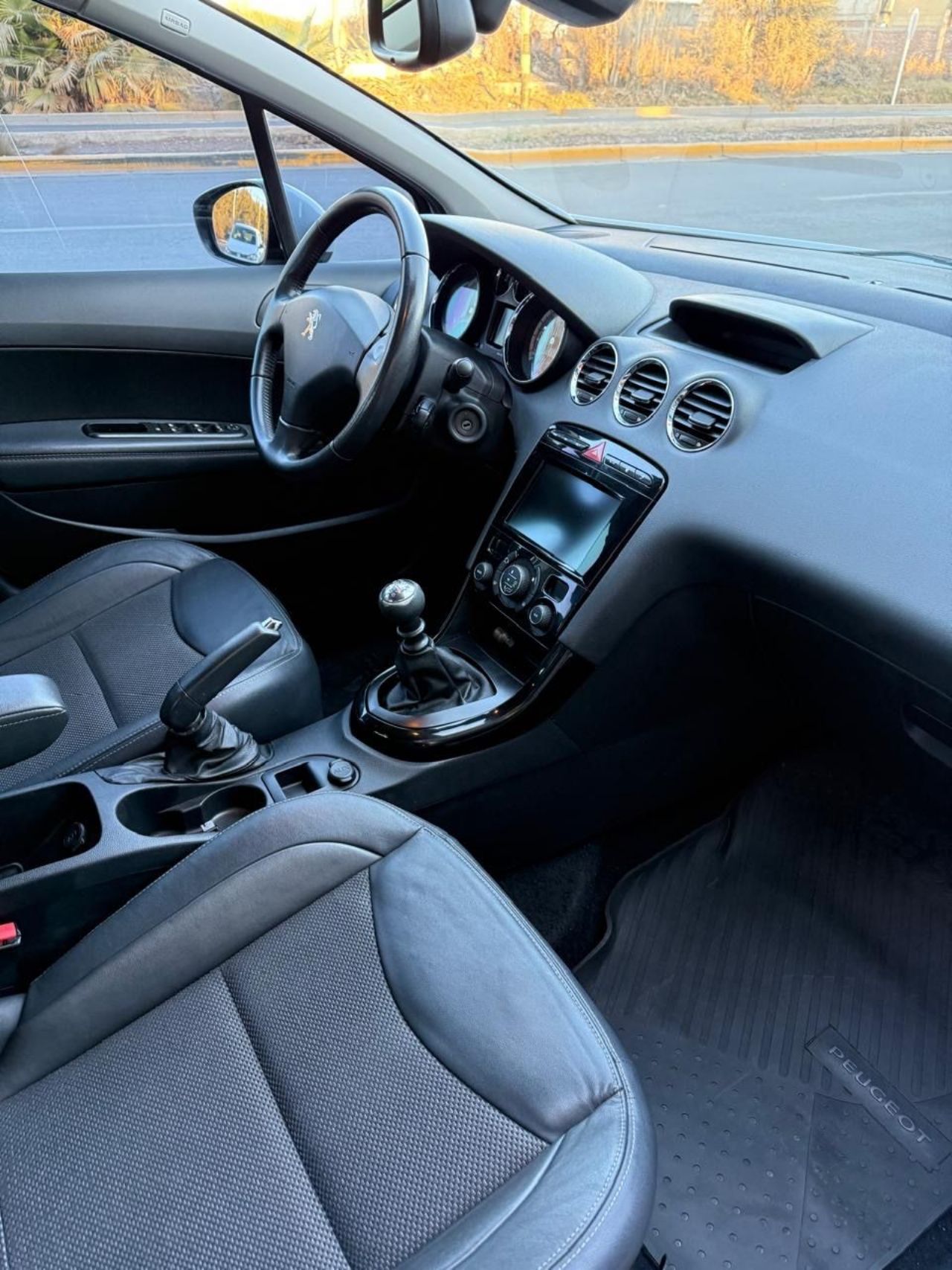 Peugeot 408 Usado en Mendoza, deRuedas