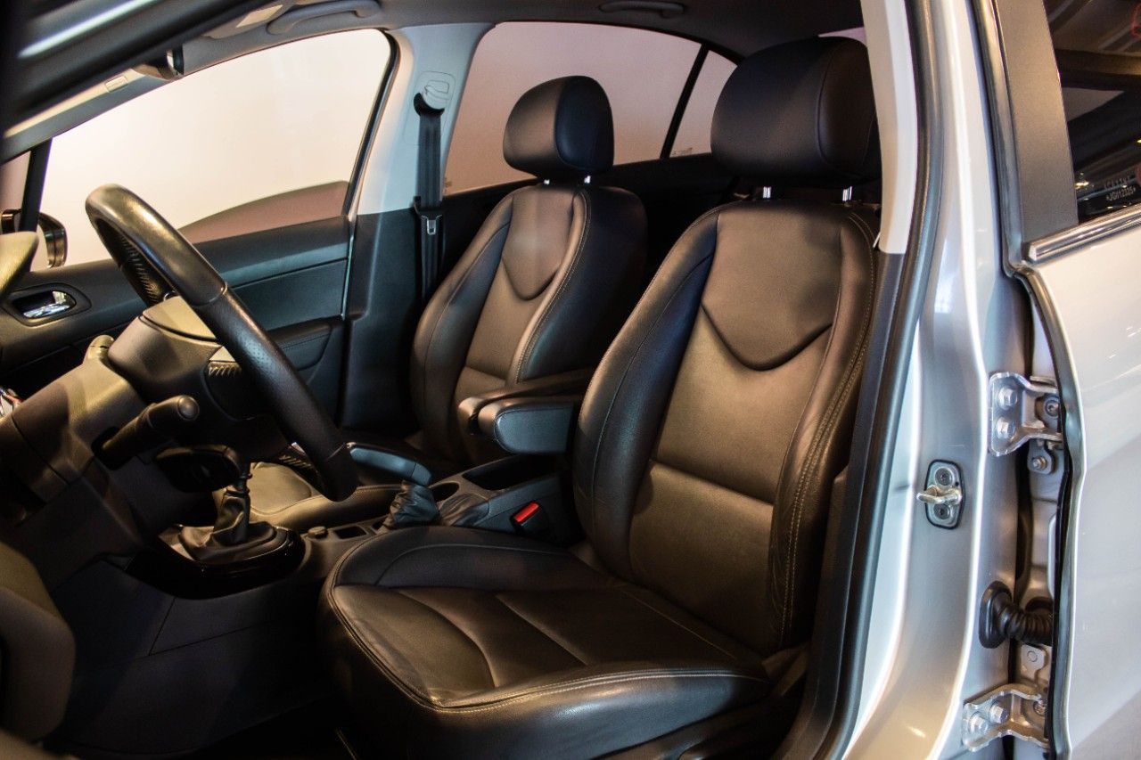 Peugeot 408 Usado en Córdoba, deRuedas